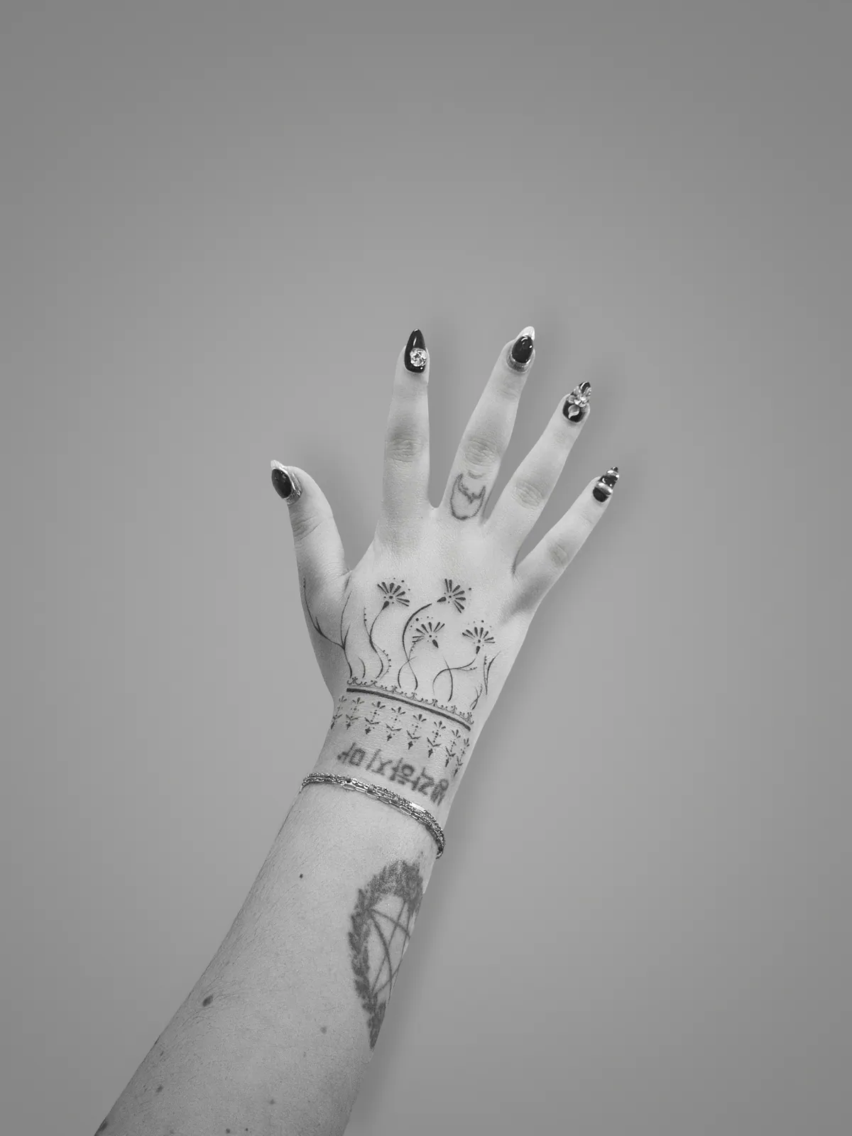 Botanical ornament on the hand