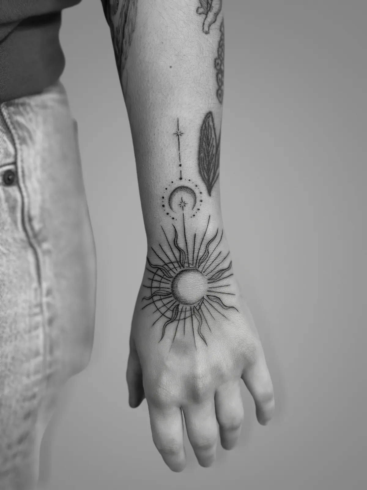 Radiant Sun Hand — tattoo view